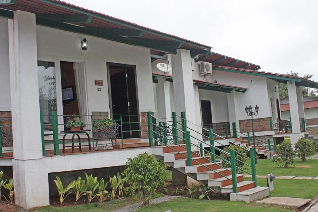 Eka Resort Hassan Exterior foto